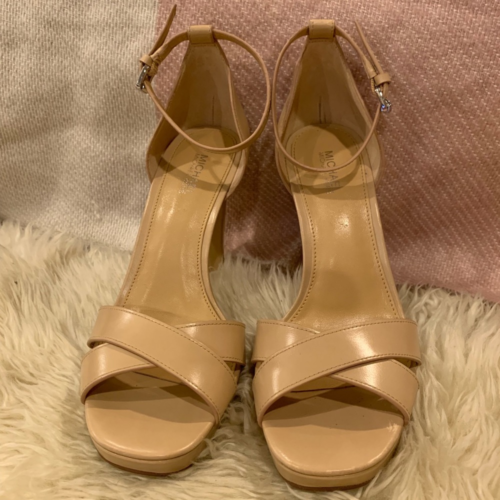 Michael by Michael Kors "Divia" Heels w/Box Size 7
